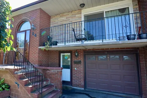 26 Royal Salisbury Way, ON L6V 3J6