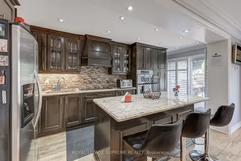 3241 High Springs Crescent, ON L5B 4G6