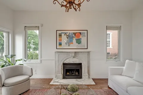 3286 Shelburne Place, ON L6L 5V9