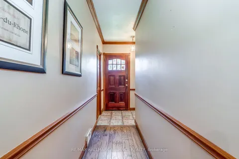 4447 Lakeshore Road, ON L7L 1B3