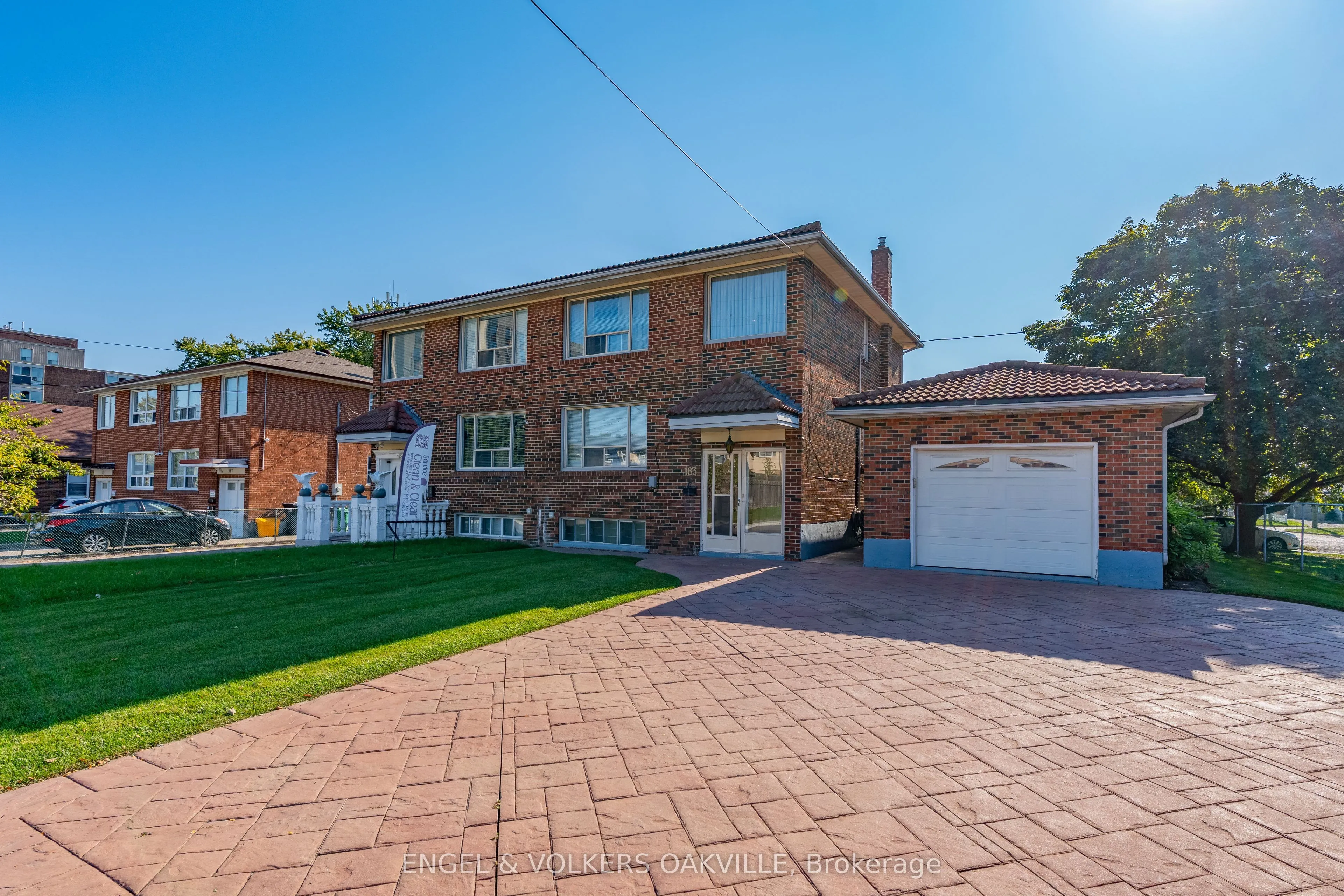 183 vodden Street, ON L6V 1M9