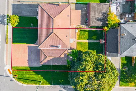 183 vodden Street, ON L6V 1M9