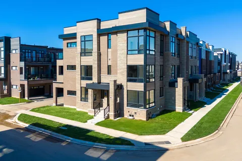 1341 Anthonia Trail, ON L6H 7G1