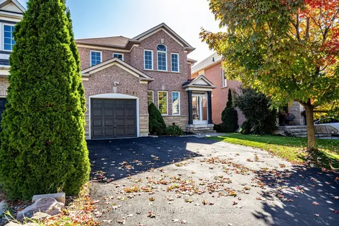 3391 Bruzan Crescent, ON L5N 8M2