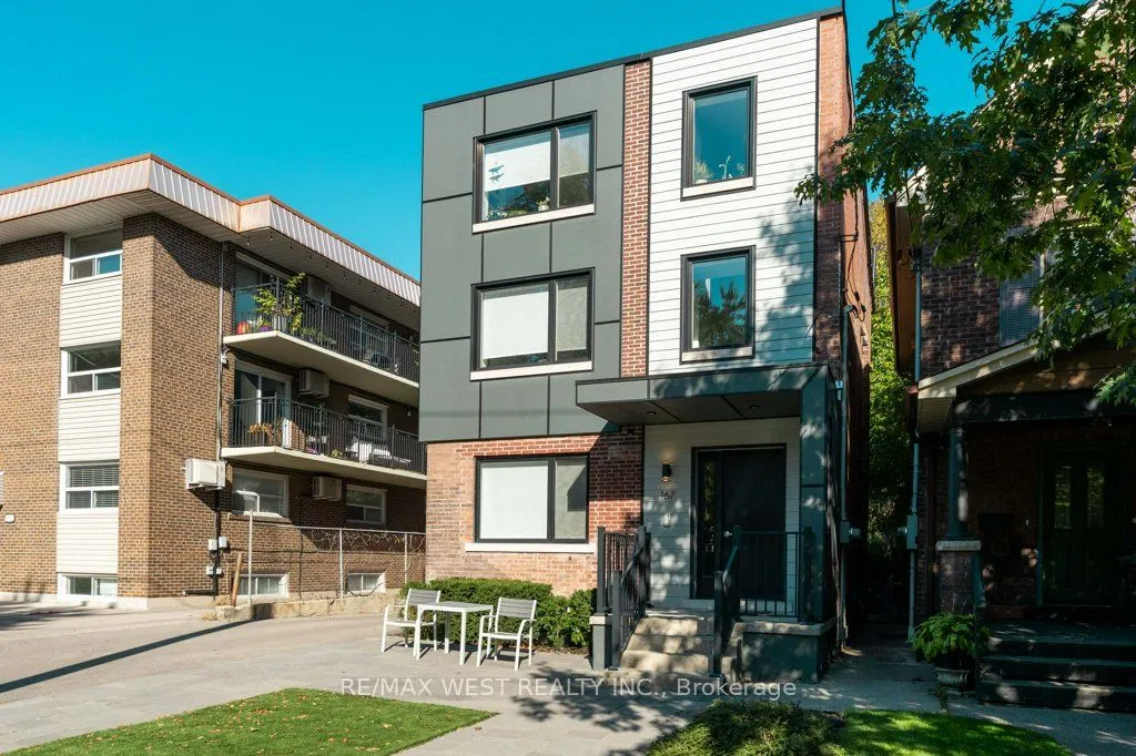 167 Quebec Avenue, ON M6S 3W1
