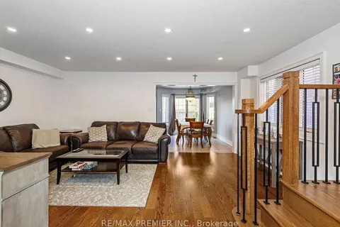 104 Humbershed Crescent, ON L7E 2X6