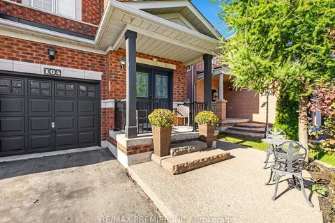 104 Humbershed Crescent, ON L7E 2X6