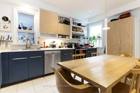 62 Hallam Street, ON M6H 1W6