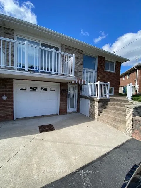 99 Ridgemount Road, ON M9P 1C7