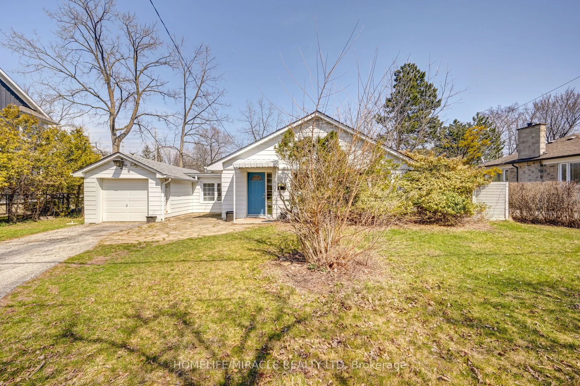 1235 Old River Road, ON L5G 3G2