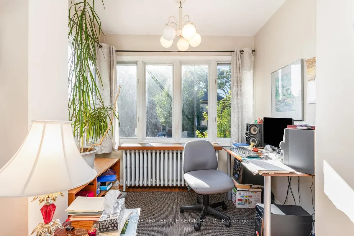 85 Kennedy Avenue, ON M6S 2X8