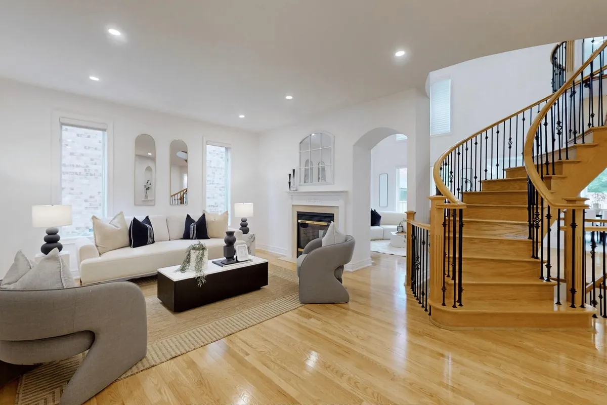 2238 Lyndhurst Drive, ON L6H 7V4