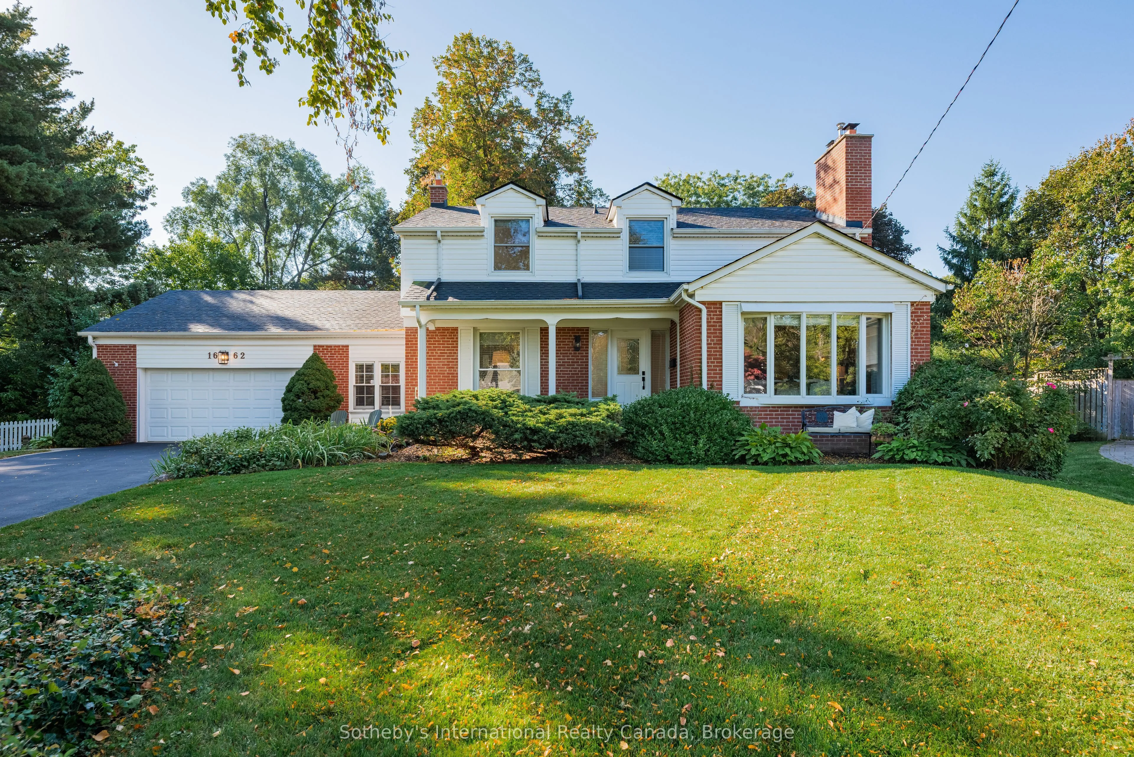 1662 Bramsey Drive, ON L5J 2H6