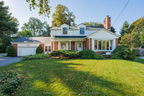 1662 Bramsey Drive, ON L5J 2H6