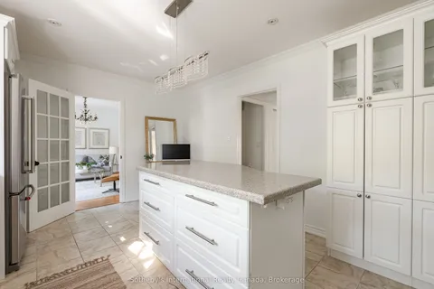 1662 Bramsey Drive, ON L5J 2H6