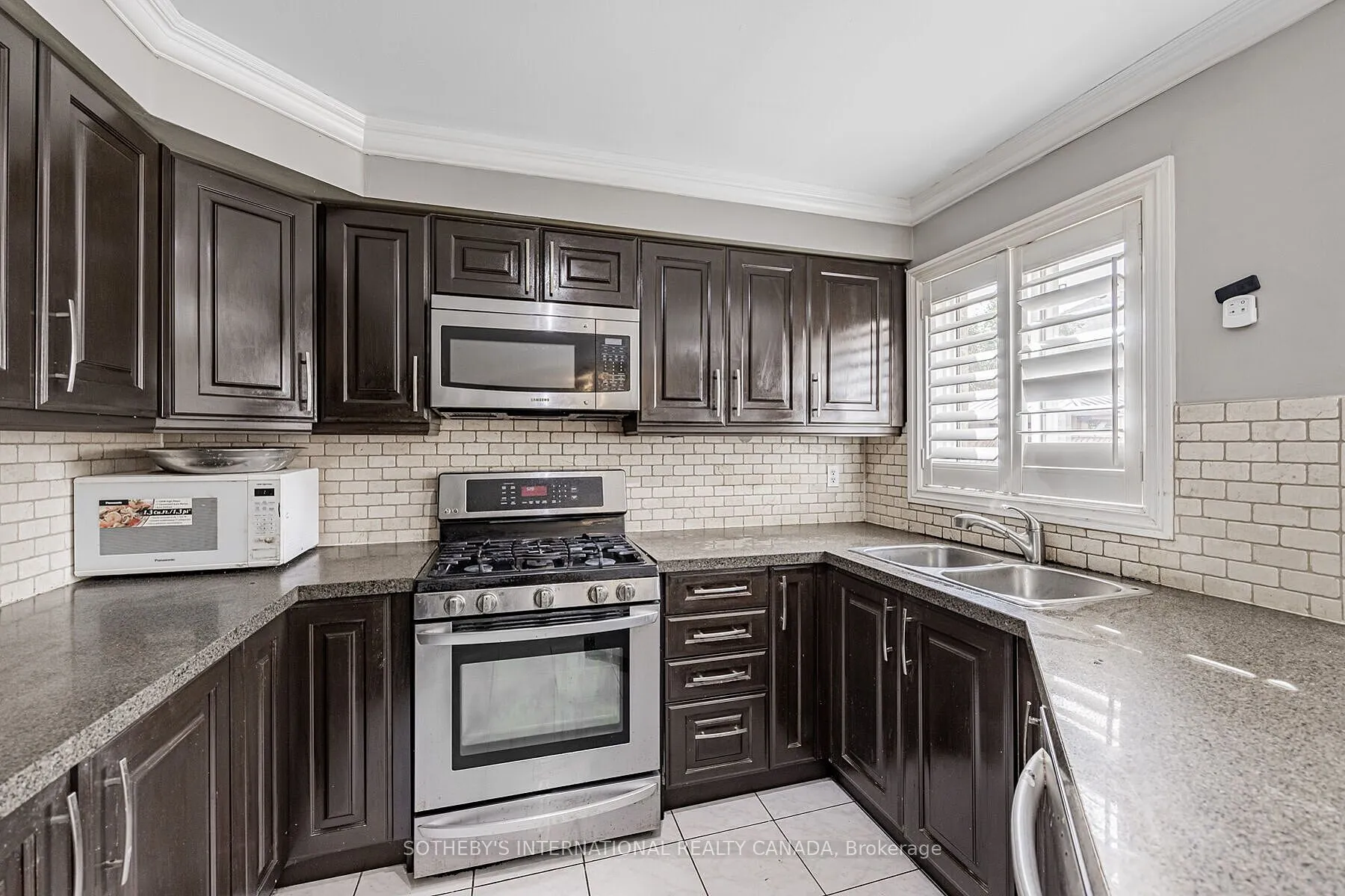 5930 Bassinger Place, ON L5M 6K5