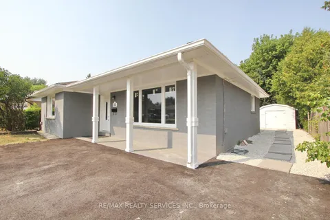 32 Sanford Crescent, ON L6X 2C3