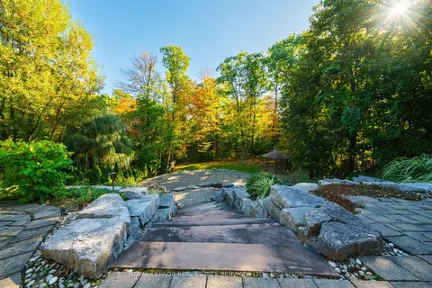 3278 Credit Heights Drive, ON L5C 2L7