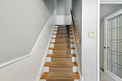 1211 EIGHTH Line, ON L6H 2H2