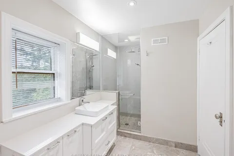 252 Ellis Avenue, ON M6S 2X2