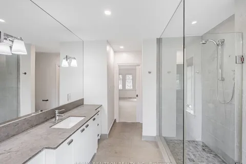 252 Ellis Avenue, ON M6S 2X2