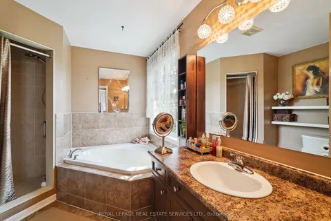 641 Symons Cross, ON L9T 7S2