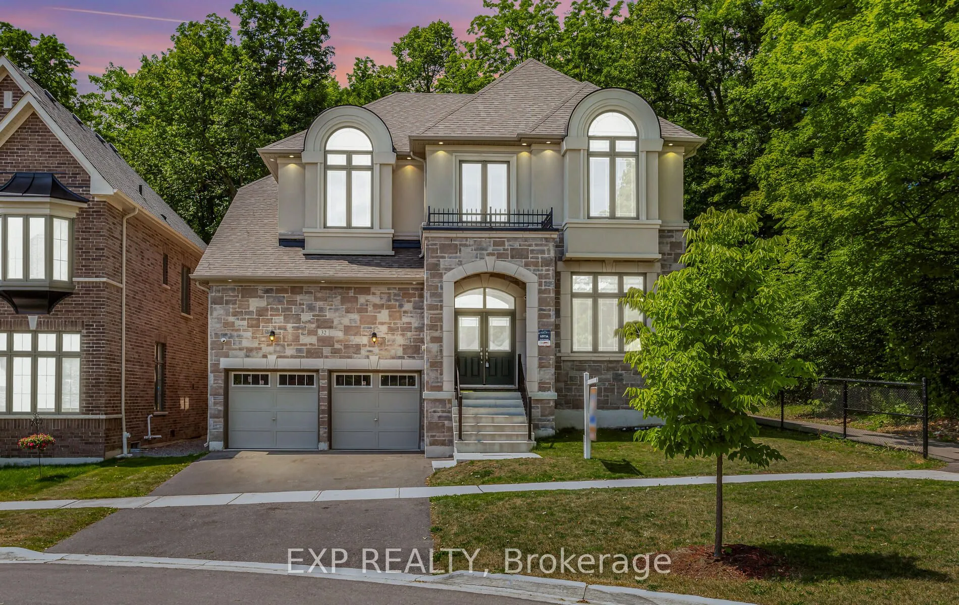 32 Daisy Meadow Crescent, ON L7C 3A3