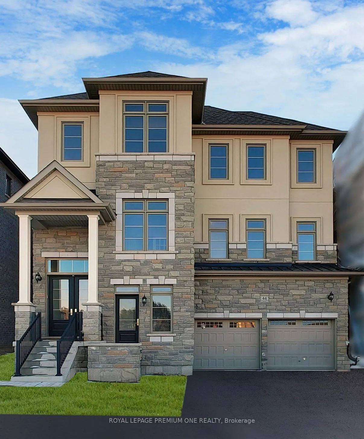 44 James Walker Avenue, ON L7C 1R5