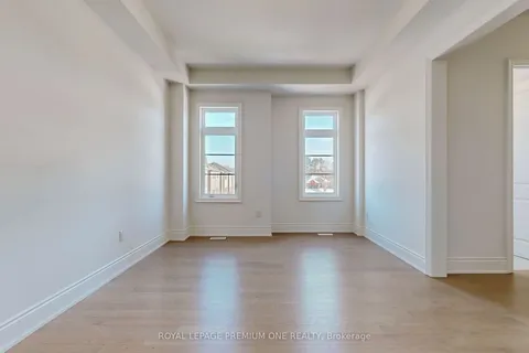 44 James Walker Avenue, ON L7C 1R5