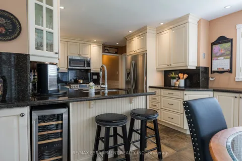 2054 Teeside Court, ON L5M 3E5