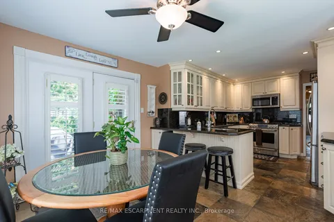 2054 Teeside Court, ON L5M 3E5