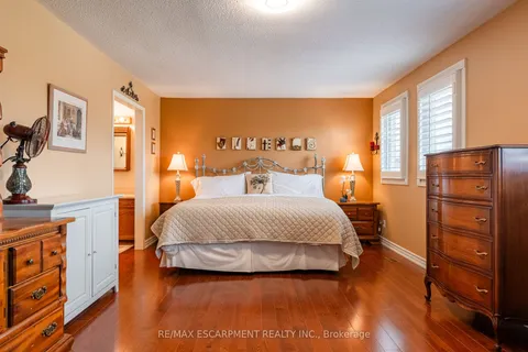 2054 Teeside Court, ON L5M 3E5