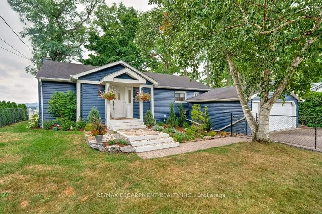 636 West Oval Drive, ON L7T 1B9