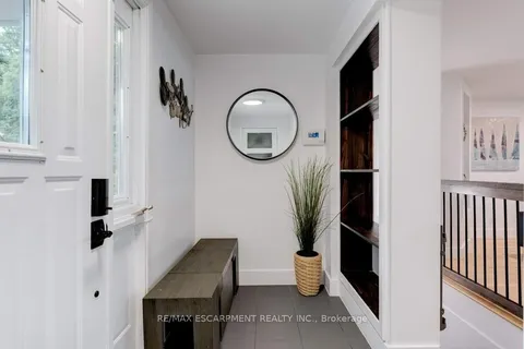 636 West Oval Drive, ON L7T 1B9