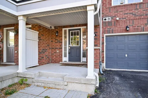 597 Speyer Circle, ON L9T 0Y1