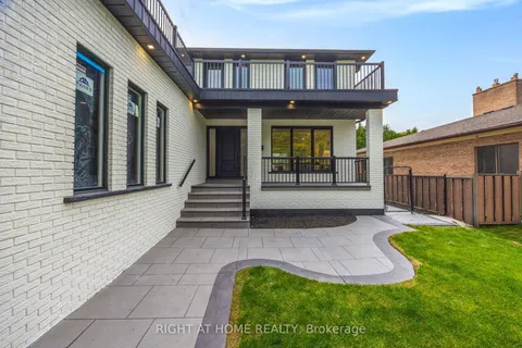 3049 Golden Orchard Drive, ON L4X 2V1