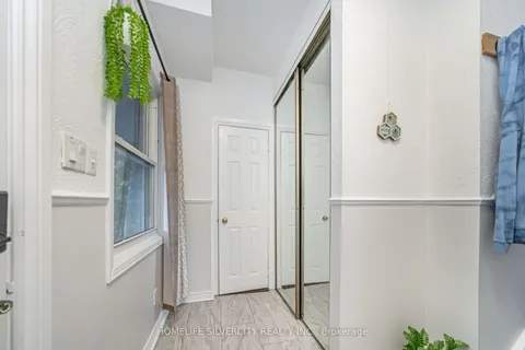 23 Judith Crescent, ON L6S 3J3