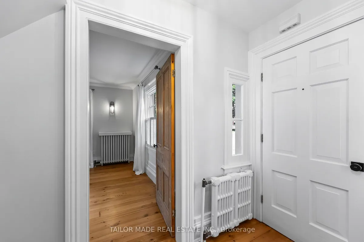 19 Isabella Street, ON L6X 1P4