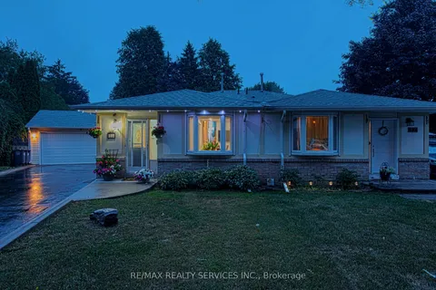 10 Minton Place, ON L6S 2S7