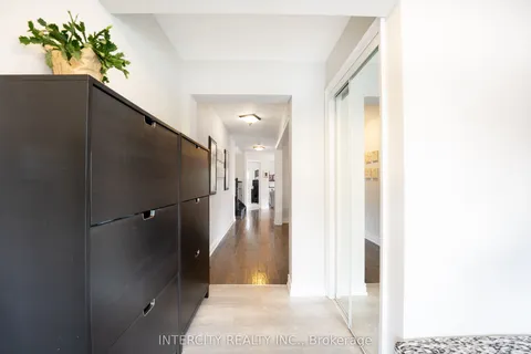 5409 Duchess Court, ON L7L 6Z4