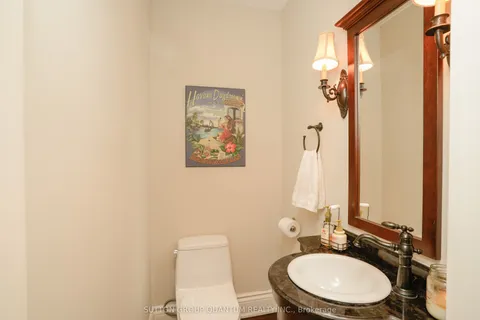 1197 Birchview Drive, ON L5H 3E2