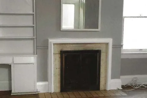 16 Wellington Street, ON L6W 1Y2