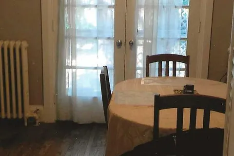 16 Wellington Street, ON L6W 1Y2