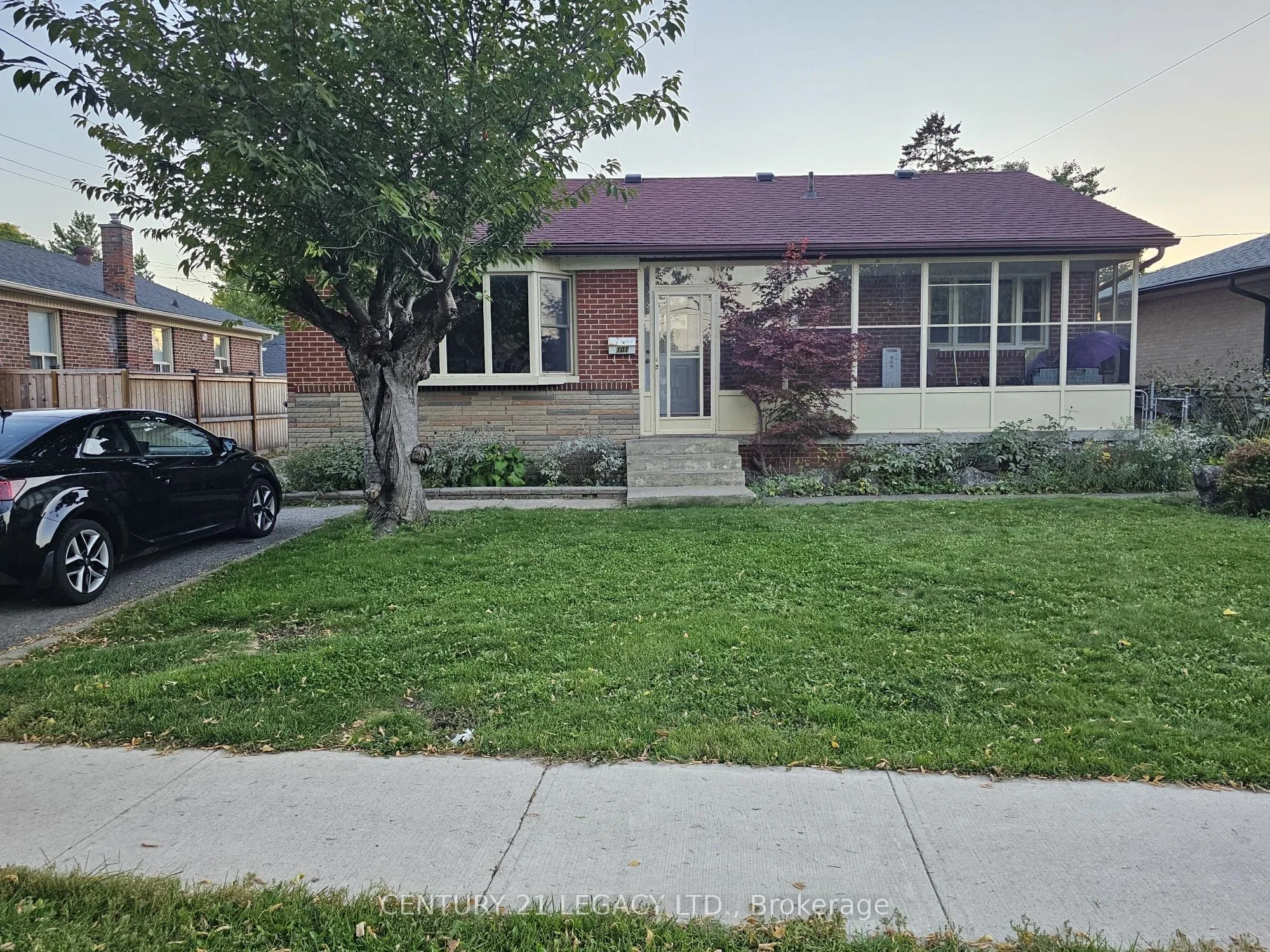 101 McMurchy Avenue, ON L6Y 1Y7