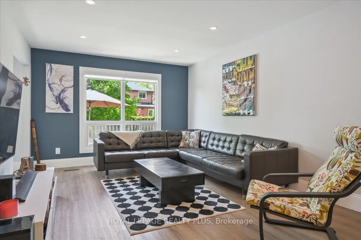 284 Rimmington Drive, ON L6H 3N5