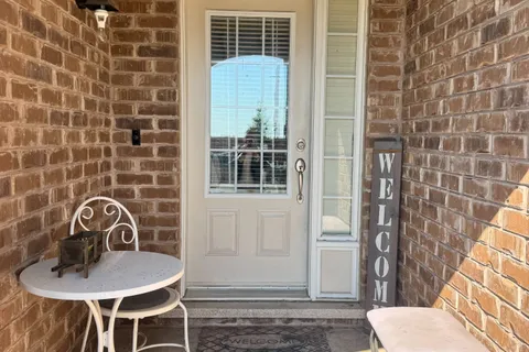 67 Baycliffe Crescent, ON L7A 0S5