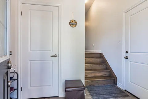 1157 Restivo Lane, ON L9T 2X5