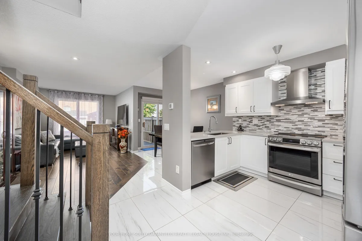 105 Knoll Haven Circle, ON L7E 2V1