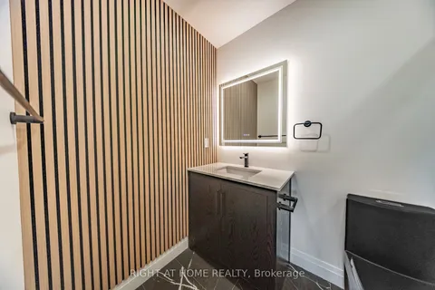 4324 Fairview Street, ON L7L 7A2