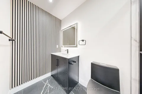 4324 Fairview Street, ON L7L 7A2